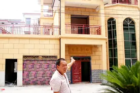 潘哥邻居建了一栋轻钢别墅，花了72.8万元，大家觉得值不值？视频封面