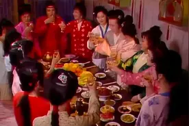 群芳夜宴占花名游戏，预示着大观园里每一个女儿的命运视频封面