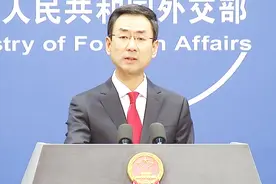信号强烈！今天中俄领导人打了通电话，耿爽：道阻且长，行则将至视频封面