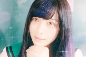 校花表面清纯可爱，实际上却虚伪自恋，兴趣是征服不同的男孩视频封面