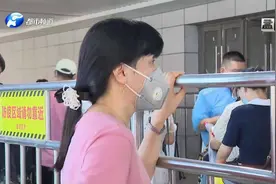 瞬间泪目！这个拥抱等了42年！网友：家人团圆才是最大的幸福视频封面
