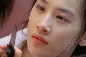 伤感纯音乐《只要为你活一天》，配上熟悉的画面，听完心碎了！视频封面