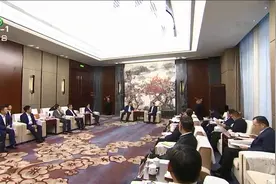 王忠林程用文与中南控股集团董事局主席陈锦石座谈视频封面