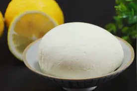 奶油奶酪不用买，用1升纯牛奶和2个柠檬就能做，告诉你详细的做法视频封面