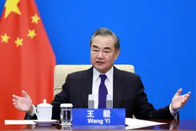 俄乌战火燃起第14天，中国首批救援物资发往乌克兰，俄火速行动视频封面