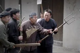 滹沱儿女：大爷对进城士兵充满戒备，一听是红军回来了，热情欢迎视频封面