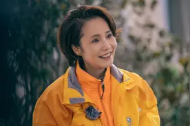 央视女主播徐俐回忆12年前第一次徒步雪山，体力不支差点病倒视频封面