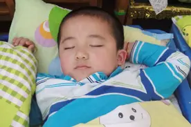 家里有儿子的，到了这个年龄该分床睡了，否则会带来这些影响视频封面