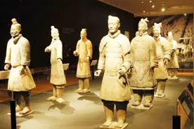 陕西这个兵马俑村，村民一天可做50个兵马俑，靠它盖房娶媳妇视频封面