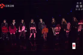 THE9《斯芬克斯》舞台依旧高燃，唱跳依然满分！视频封面