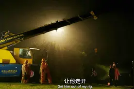 救助溺在沥青里的人，天才团队通过精确计算，奇迹正在上演视频封面