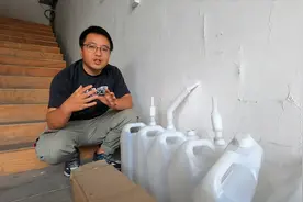 别因不小心损失上万块，行车途中该如何正确添加尿素？看这里视频封面