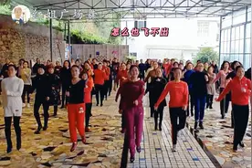 《广场舞》让我们相识，共同的爱好让我们身心都健康，各自珍惜吧视频封面