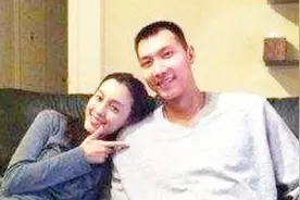 嫁给男篮一哥易建联是什么感受？阿联妻子荆灵回答耐人寻味视频封面