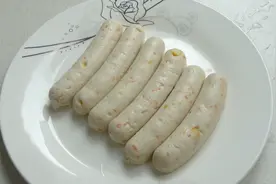 想吃火腿肠别出去买了，阿源教你做玉米火腿肠，鲜香味美太好吃了视频封面