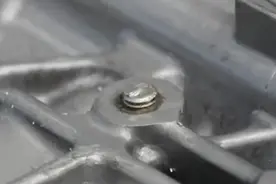 取出断螺丝的详细操作过程，涨知识了！视频封面