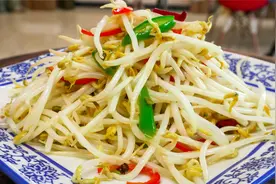 难怪饭店的炝炒绿豆芽好吃，原来还有这一招，简单家常，酸辣脆爽视频封面