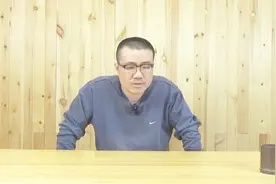 勇士战胜快船：考辛斯毫无生锈迹象，他仍然是那个超级中锋！视频封面