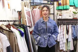 牛仔外套是实力百搭款，这种腰带设计可以两穿，可休闲可气质视频封面