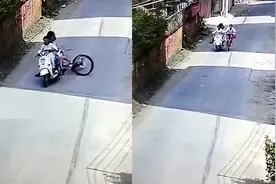 恶劣！监拍：女童骑车时被三名骑摩托女孩强行拉拽 连人带车摔倒视频封面