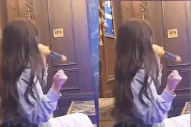 美女KTV翻唱《野狼disco》火了，一开口就让人窒息，笑到肚子疼视频封面
