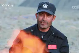 花儿为什么这样红？《焦点访谈》 勇救落水儿童的“帕米尔雄鹰”视频封面