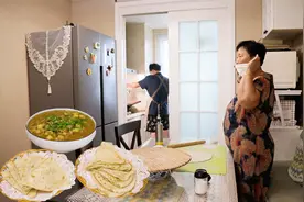 下班回家，买上1斤肉，老妈做土豆茄子乱炖，这才是妈妈的味道视频封面