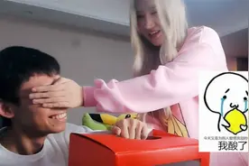 梦泪女友鸽子兮直播被官方限制，虽打不出来这两字，但狗粮管饱！视频封面