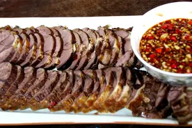 30年秘制酱牛肉配方，原来诀窍这么简单，酱香十足，怎么切都不散视频封面