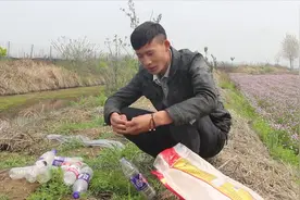 不要1元成本，小伙用塑料瓶自制钓黑鱼神器，10斤巨物也插翅难逃视频封面