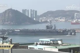 美“尼米兹”号航母抵韩 金正恩审阅核反击作战计划视频封面