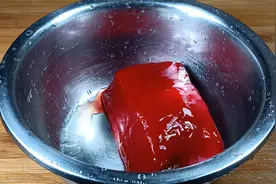 多数人煮猪血第一步就错了，煮的猪血起蜂窝，教你猪血嫩滑做法！视频封面
