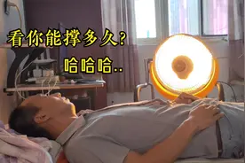 农村大哥懒床不起，小女儿用这个方法叫他？小伙迅速起床！