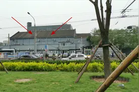 这栋小平房是北京“德云社”总部、十分低调！视频封面