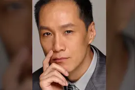 冯远征成为北京人艺第五任院长 是人艺历史上首位表演艺术家院长视频封面