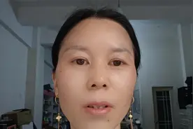 出壳的七彩山鸡苗纯种三花白鹅苗视频封面