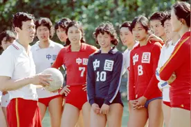 重庆卫视2011年纪录片《中国女排》视频封面