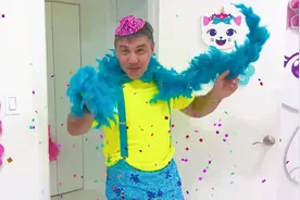 开学了女孩的心情很失落,爸爸如何鼓励孩子呢视频封面