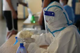 北理工：疑似阳性学生复核结果全部为阴性，学校解除临时封控视频封面