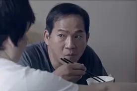 禽兽养父常年侵辱养女视频封面