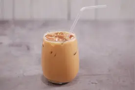 一道完美配方的冰鸳鸯奶茶，按这个比例做出来的绝对让你赞不绝口视频封面