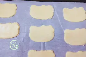 饼干别买着吃了，家里有奶粉就能做，简单一拌，焦香酥脆，好吃视频封面