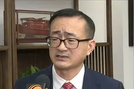 2022两会前瞻：经济面临三重压力，稳增长是重中之重视频封面