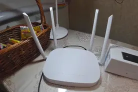房车如何解决上网问题，设备如何选择？每月1000G流量300G不限速视频封面