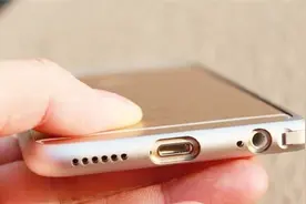 你清理过手机缝隙里的灰尘吗？教你一个小妙招轻松搞定视频封面