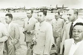 1955，周恩来参加万隆会议险遭暗杀视频封面