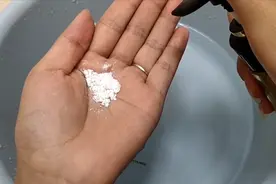 原来洗头时，加一粒阿司匹林在里面，竟如此厉害，效果真的太好了视频封面
