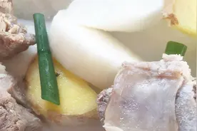 晚餐别碰3种食物，否则伤肝伤胃毁睡眠！医生都把它们列入黑名单视频封面