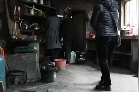 大山里的女孩因为身高太高，找不到合适的对象，媒婆上门帮她介绍视频封面