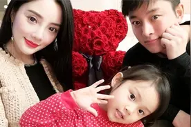 李小璐贾乃亮复合无望？家长的态度说明一切，网友：心疼甜馨！视频封面